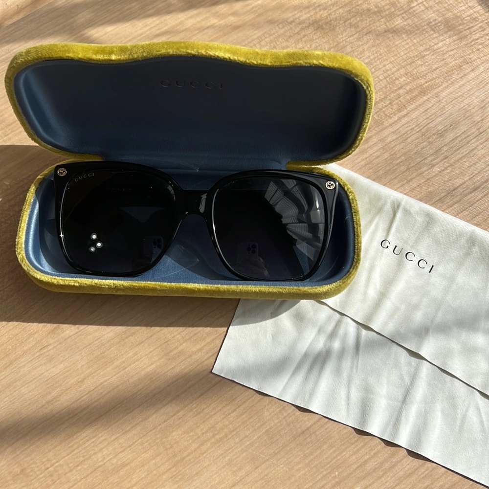 GUCCI sunglasses GG0022S